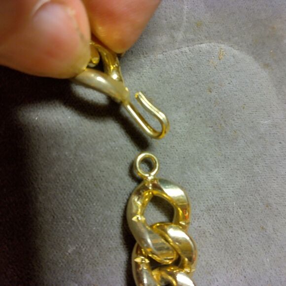 Nettie Rosenstein signed Monkey necklace chunky chain green glass eyes - Picture 3 of 7